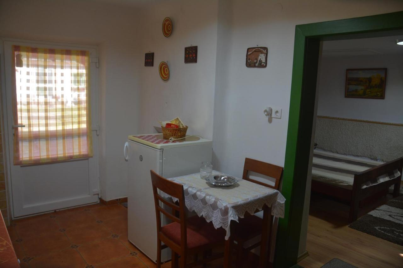 Nemeth Tanya Vendeghaz Guest House Pusztaszer Bagian luar foto